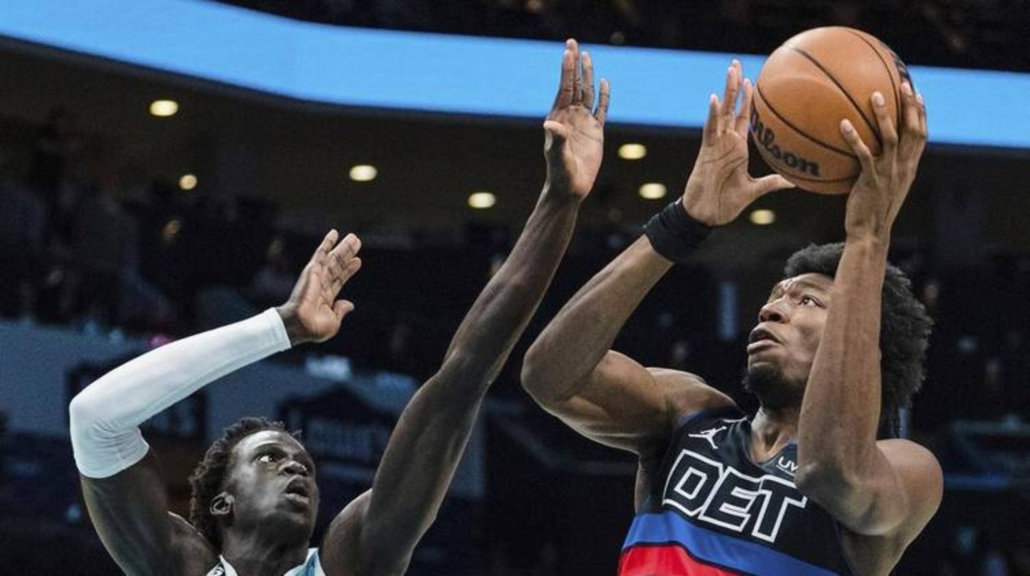 关于马刺主教练摆出弃用大将打法，战术大胆独特的信息