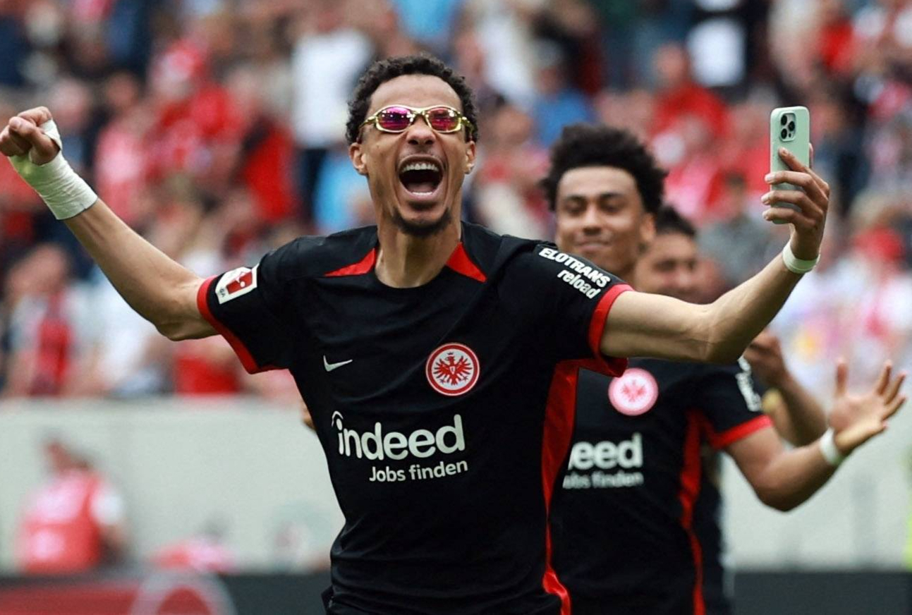 曼联大胜阿贾克斯成功杀入半决赛了吗