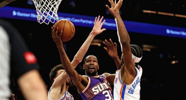 勇士差点翻车！杜兰特三节分创生涯新高(深扒杜兰特勇士如何走向大结局?3大时间节点)