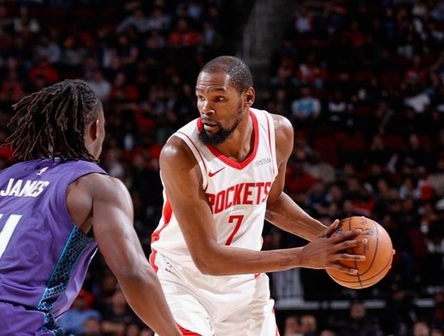 勇士差点翻车！杜兰特三节分创生涯新高(深扒杜兰特勇士如何走向大结局?3大时间节点)