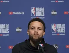 包含NBA连胜记录刷新，公牛惨败在勇士脚下的词条